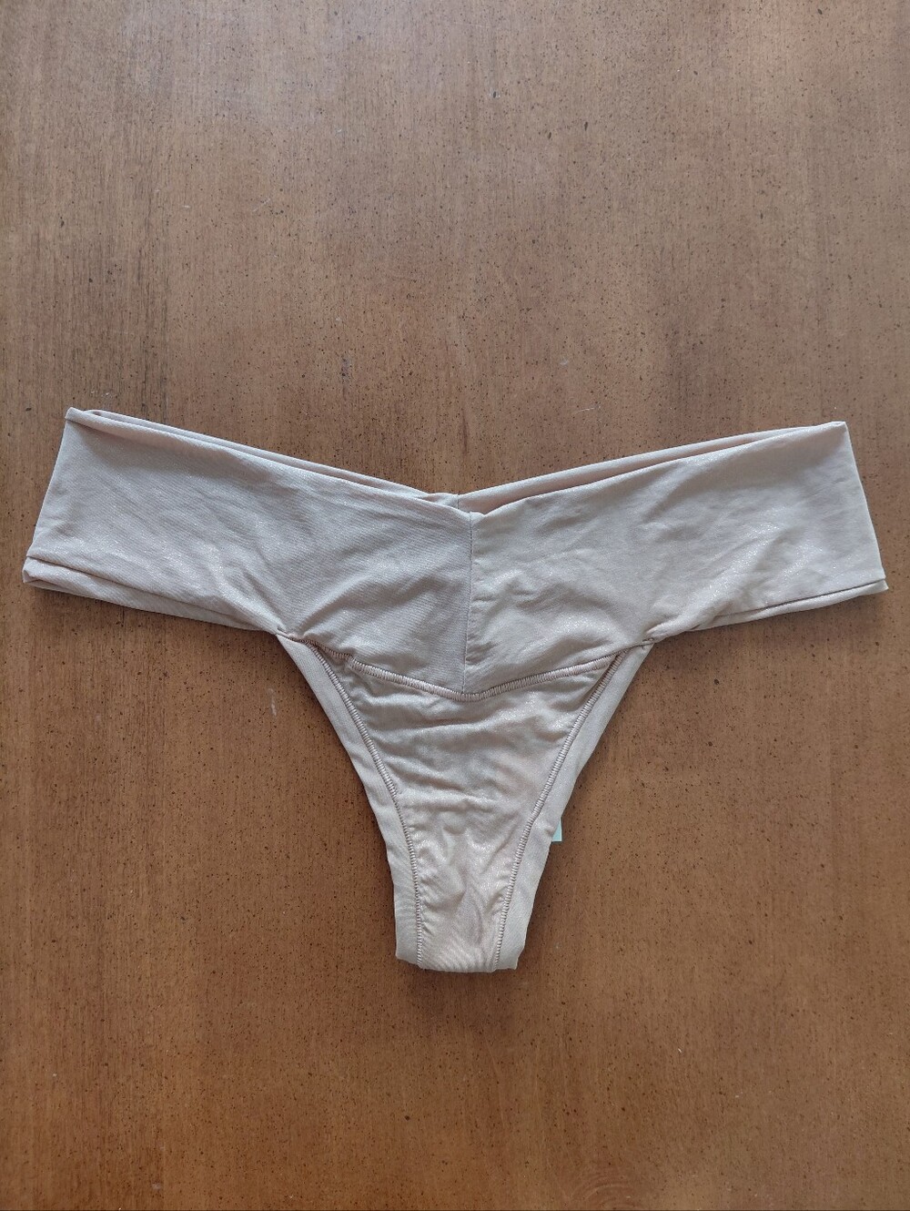 Aerie Smoothez Tan Shimmer Thong Panty NWT Size M